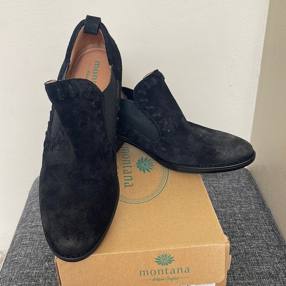 Montana booties size 8